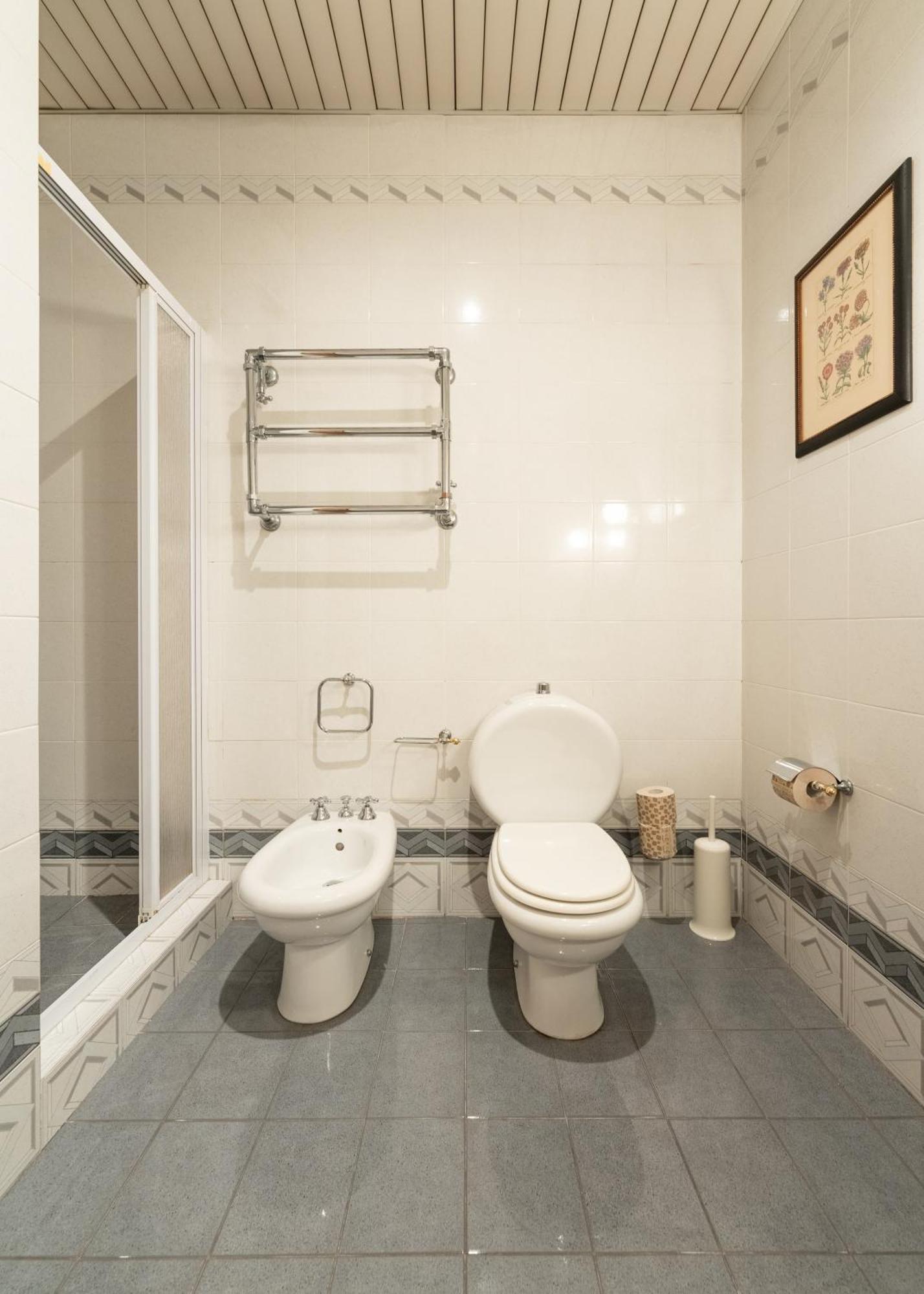 Via Panzani 16, 3th Floor - Antonella - Elegant & Spacious, 3-bedroom In Historic Center Apartamento *